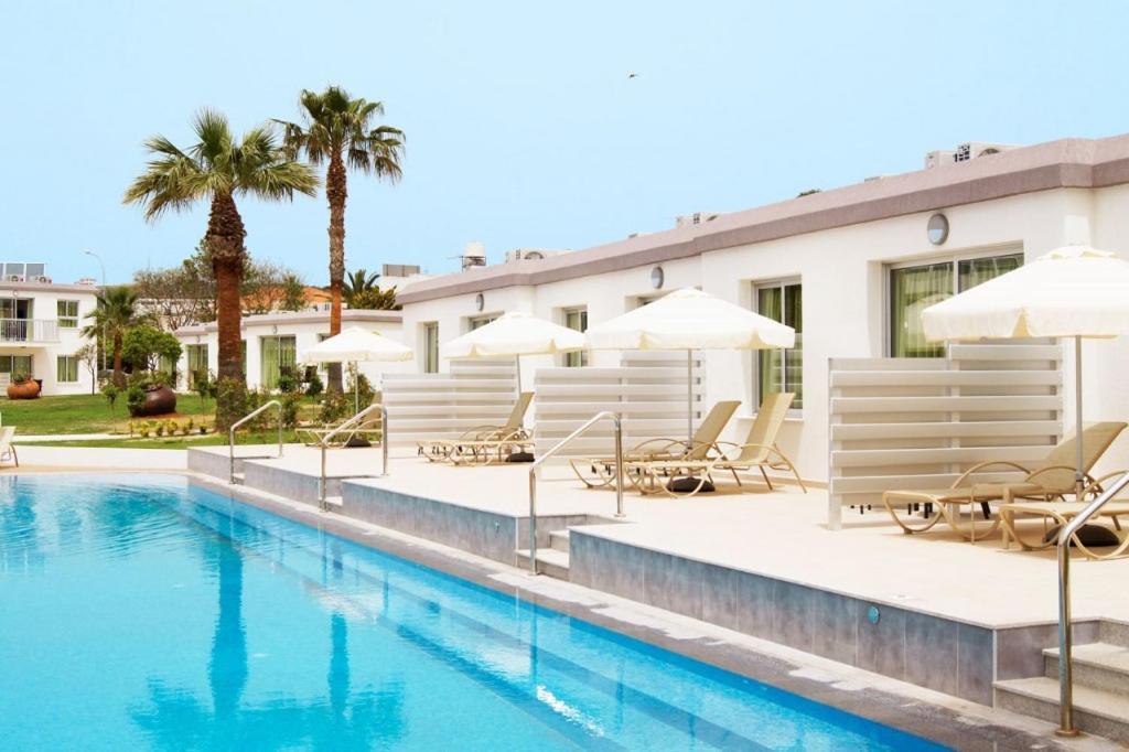 Sunprime Ayia Napa Suites - Adults Only Esterno foto